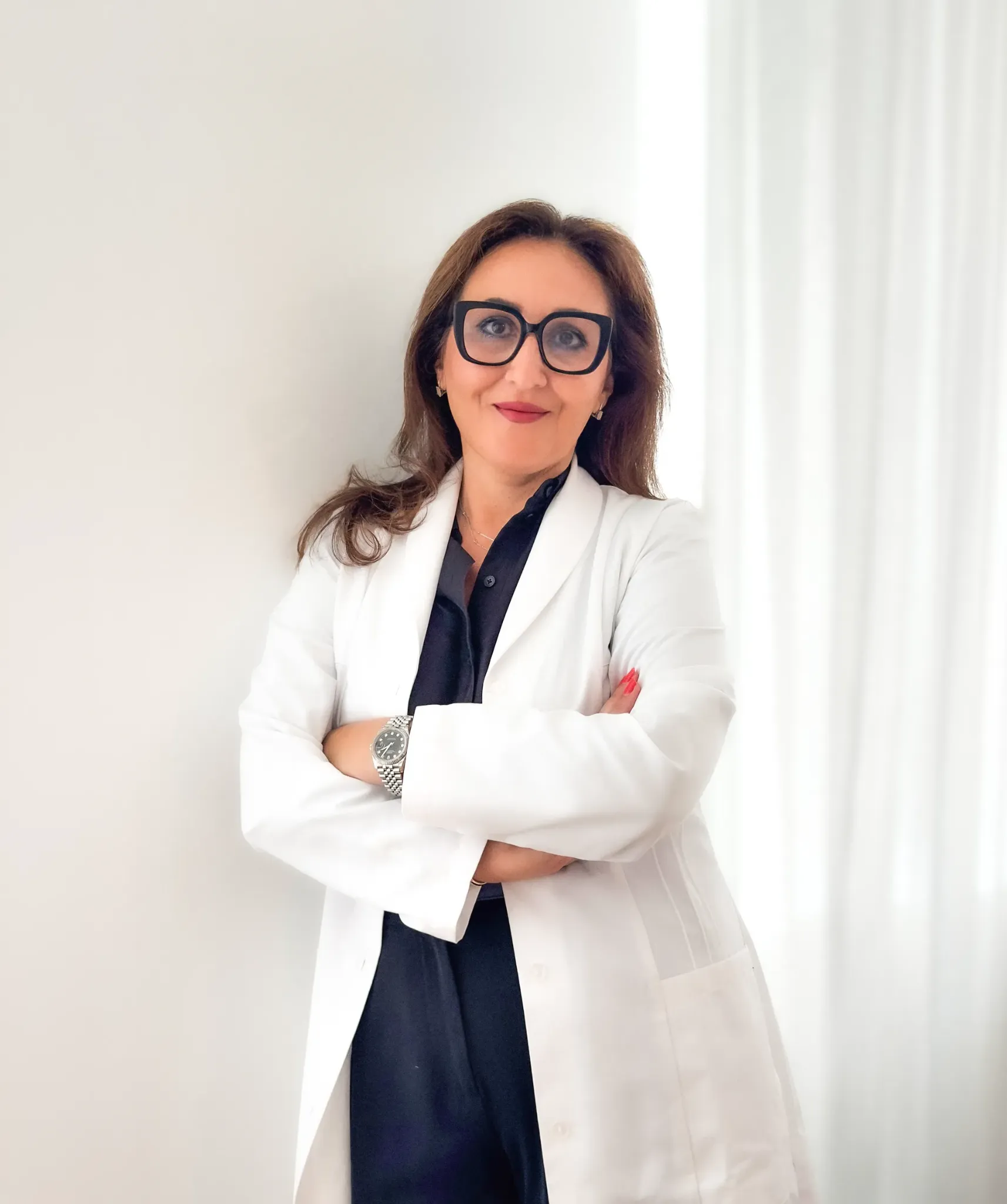 Dr. Lioussia Taviv in ihrer Ordination
